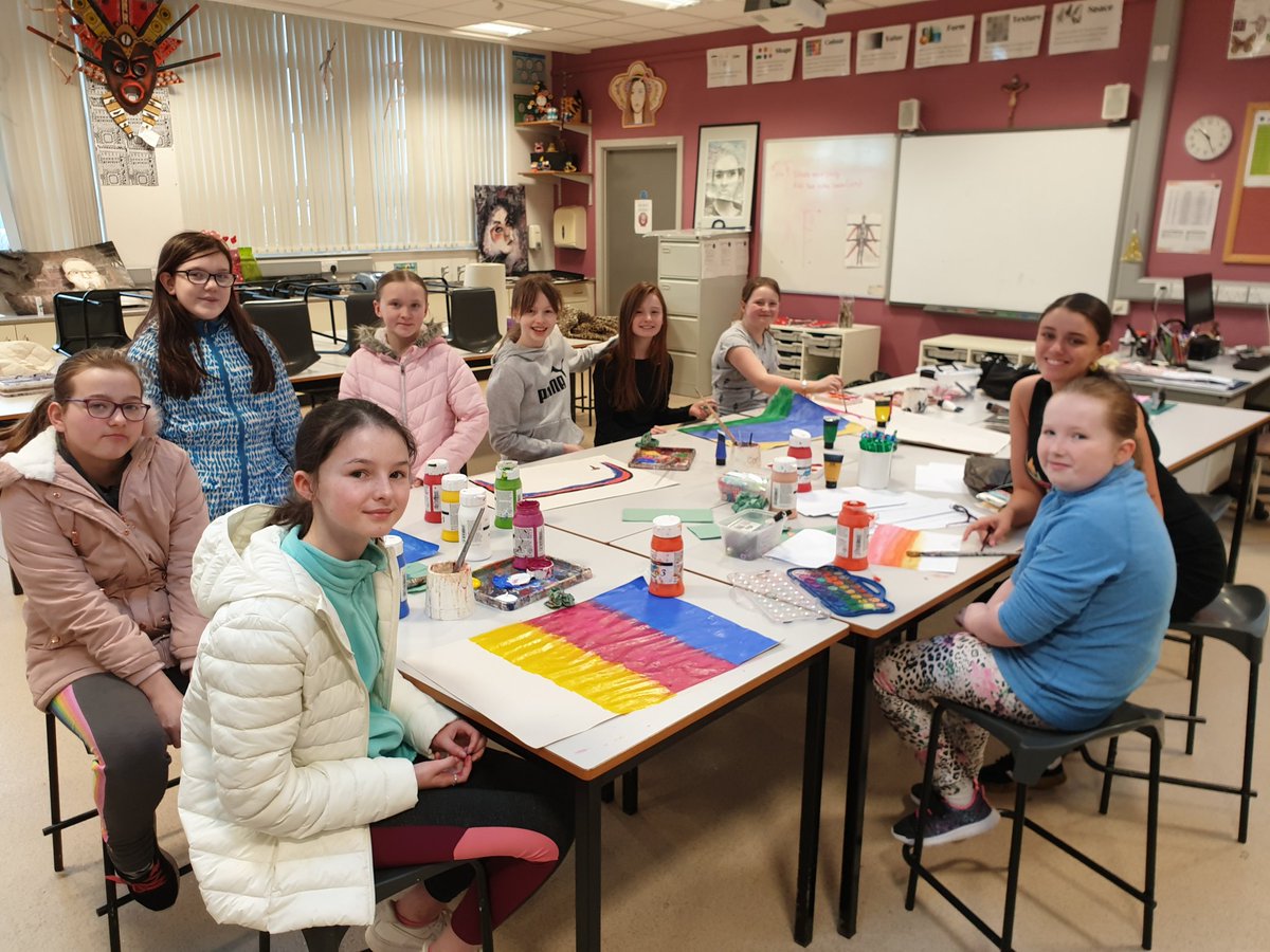 Pupils enjoying Technology and Art yesterday <a href="/SMDSatSchool/">SMD_SaturdaySchool</a>  👩‍🎨 #saturdayschool #fun <a href="/stmarysderry/">St Mary's College</a> <a href="/LisnealCollege/">Lisneal College</a>