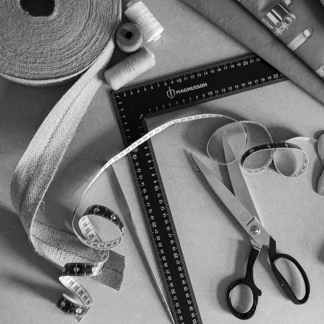 isaacsbazaar's tweet photo. Everything I make is completely unique. I design the fabric, find the perfect piece to showcase it, and upholster brand new frames from scratch or strip back and upcycle vintage finds.
#bespokeupholster #custommade #luxeupcycling #issacsbazaar #madeintheuk #independentmaker https://t.co/JxaYbCzMri
