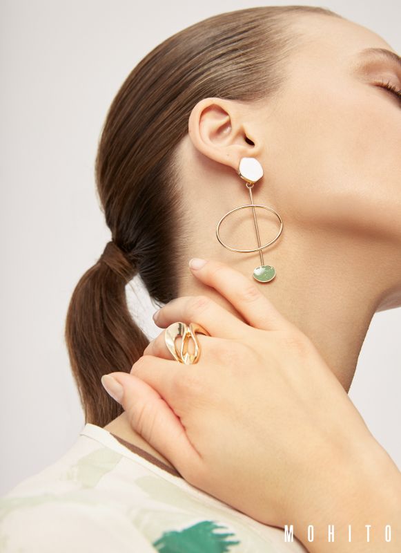 DamskieSprawy's tweet photo. Wiosenny poradnik od Mohito. Oto, co będzie modne w nadchodzących miesiącach
https://t.co/BVAtvYNNfN
#wiosna #moda #fashion #mohito #modakobieca https://t.co/atbFbXNtTZ