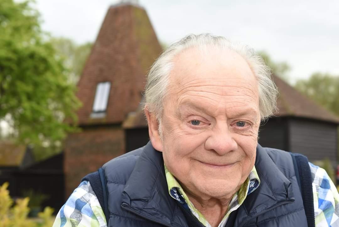 Happy Birthday Sir David Jason who is 80 years old today. 