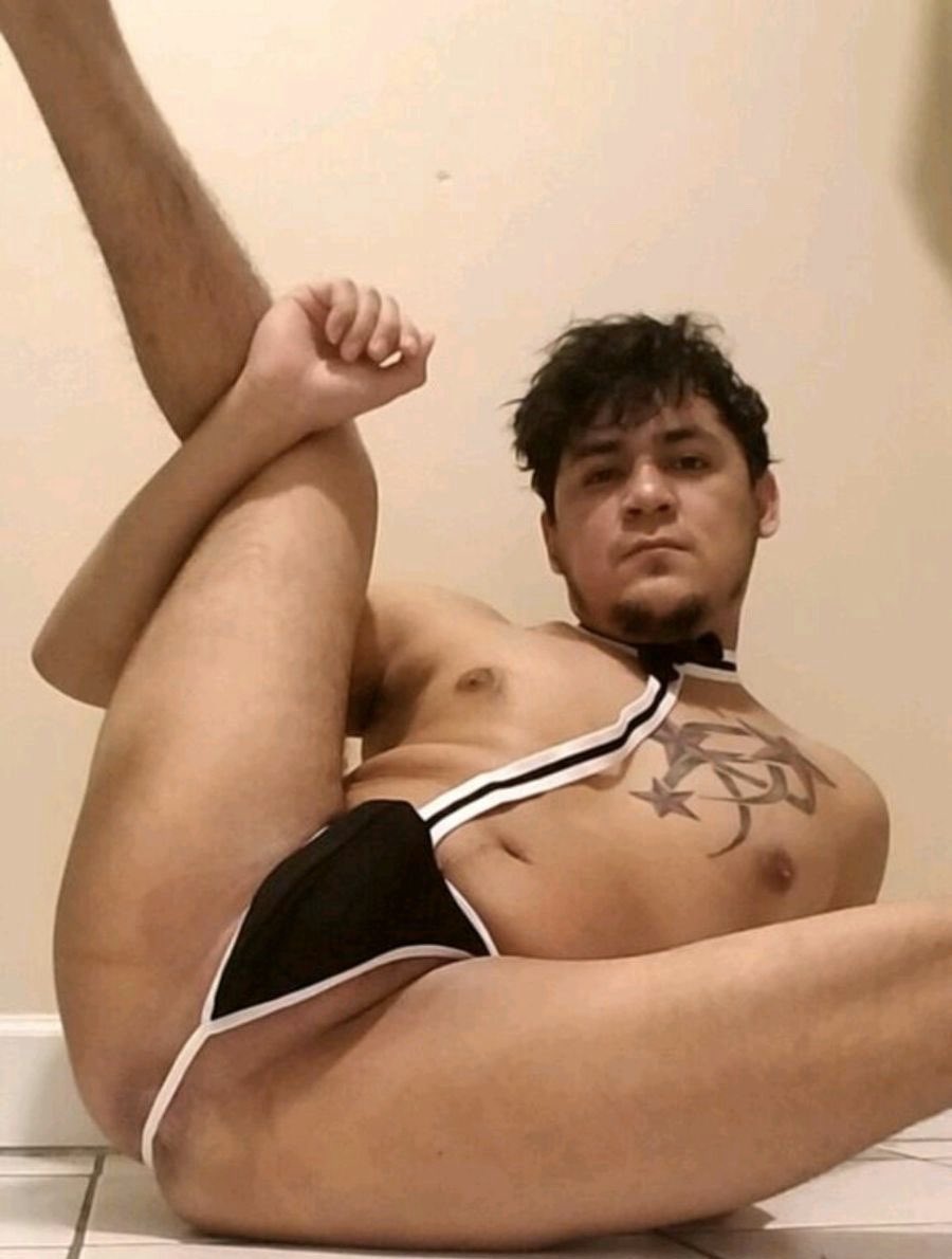 boltsfor2020's tweet photo. Rafeal 30 , New Jersey USA
kik: raffita908 https://t.co/rV4OyxBJsn