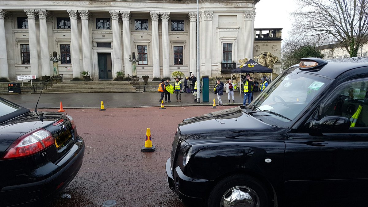 thelondoncabco's tweet photo. Bore da from this mornings film location in downtown #Cardiff 
#tv #film #movie #prop #actionvehicle #picturecar #London #taxi #blackcab #luvvie #filmcrew #imreadyformycloseupmrdemille https://t.co/3RV2xN3py9