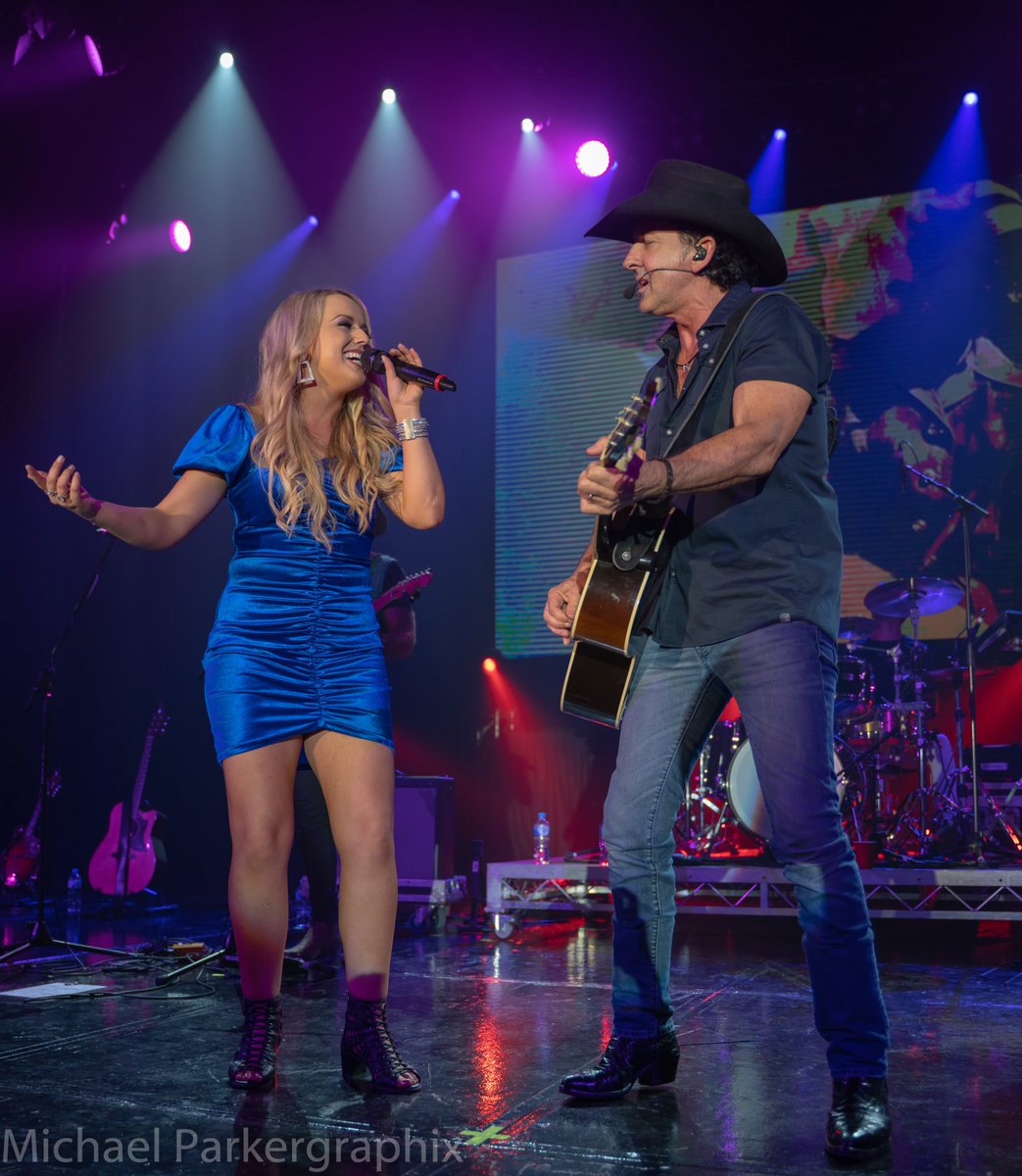 mrparker24289's tweet photo. It was fantastic seeing @christielambmus performing with @leekernaghan on the #BackroadNation Tour, loved this show!
#CountryMusic #TCMF2020 https://t.co/dBzSp5HL4F
