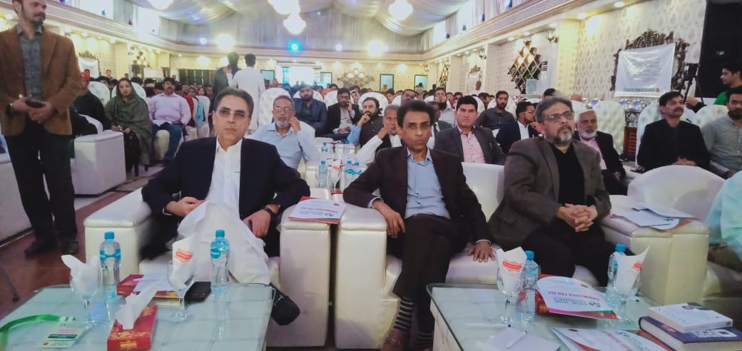 mushi250's tweet photo. Convenor MQM Pakistan Khalid Maqbol Siddiqui Attend second session at District East
#ExcelYourExcellence #CareerCounsellingSession2 #PollB #MQMPakistan
@amirkhanMQM90 
@ZahidMansori 
@AteebFurqan https://t.co/PexOD2I0Dh