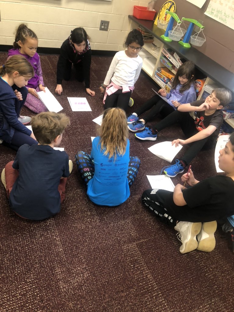 teacherkpratt's tweet image. Which ways do you think the bulb will light? @E4Tech_Teacher #e4tech @napls @CS4AllKids @CS4OH #learningtofly #cs4all #cs4oh