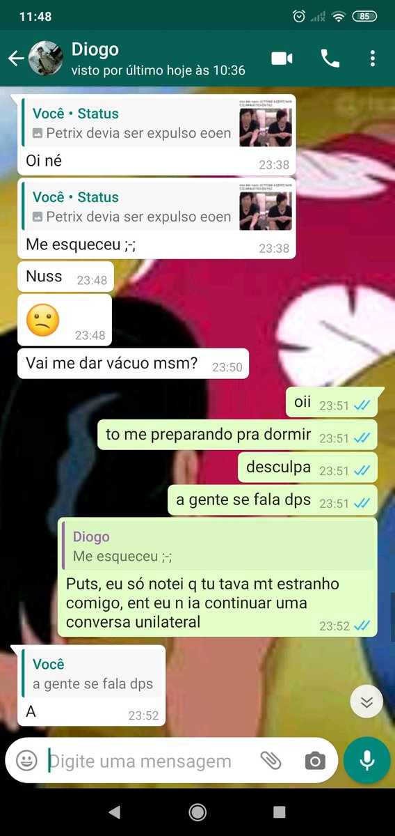PoppyRainbown's tweet photo. uma frase super romântica no lugar so solteiro, entrei no dela a mesma frase, e eu q n sou idiota já sabia q tinha alguma coisa rolando entre os dois, soq n é assumido (até agora), cheguei da praia, mas agr, fiquem com os prints pq né https://t.co/s9GEyRBR0d
