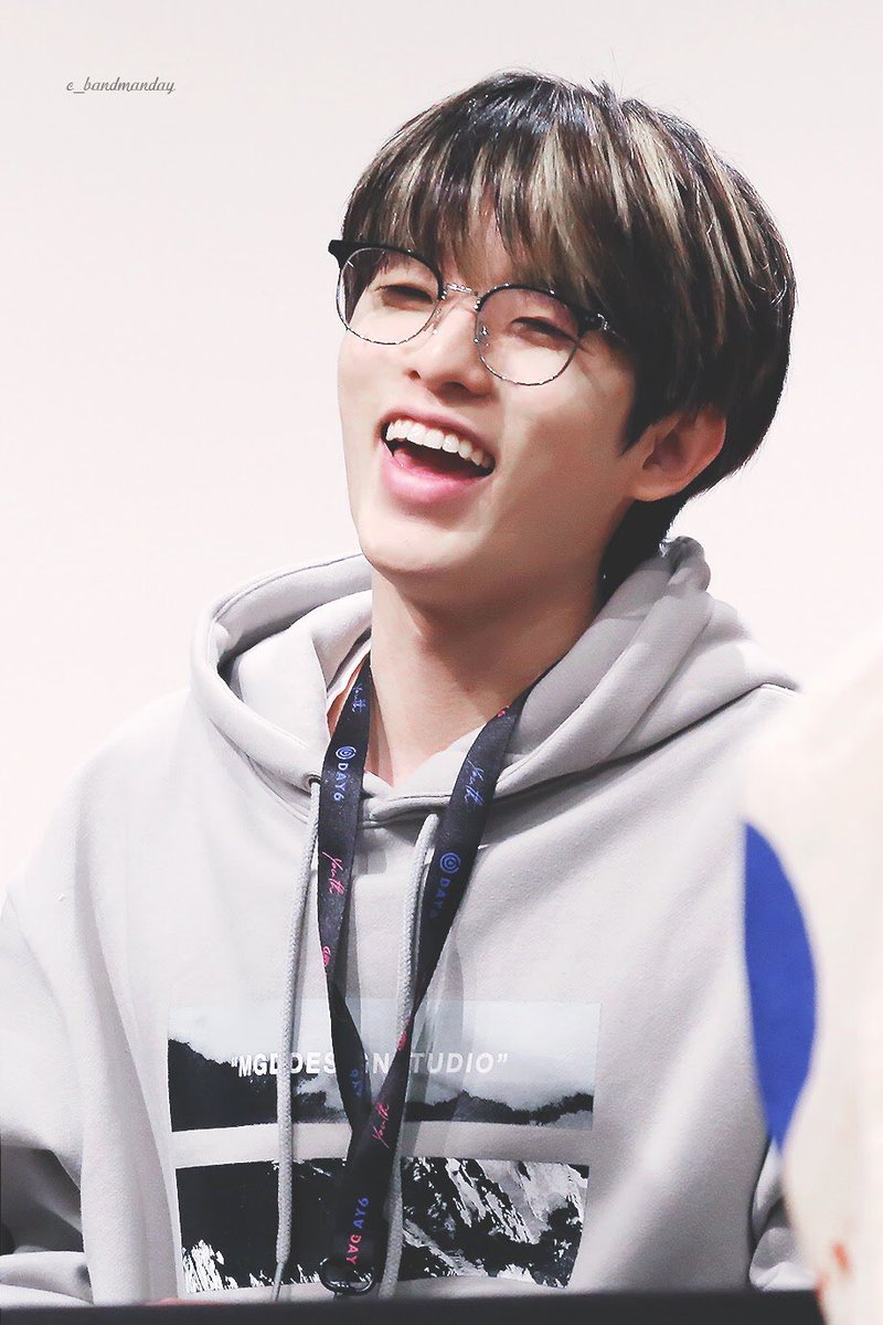 ↳ °˖✧ day 33 ✧˖°i’m honestly quite nervous for what will happen starting tomorrow onwards but at least i have ep 1 and 2 of jae’s podcast to look forward to hehe so excited!! ♡