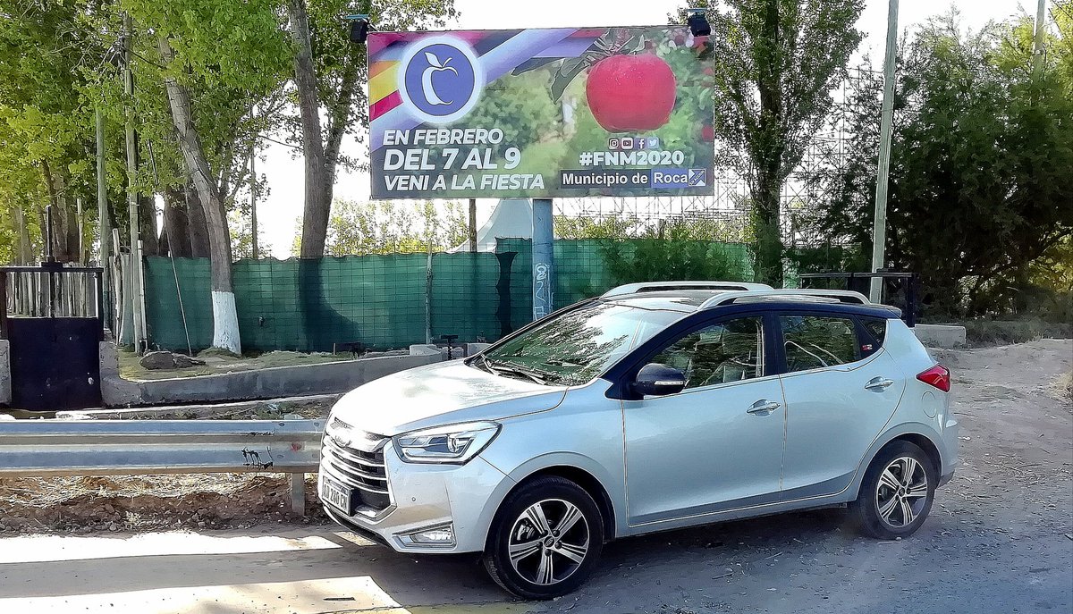 Con #JACS2 #Estamos a 1100 kms d #BuenosAires (R 22 y San Juan) donde esta semana s hará Fiesta Nacional d la🍎#FNM2020 en #GeneralRoca <a href="/rionegrogob/">Gobierno de Río Negro</a> 🎻 Estarán #SinfonicaRíoNegro y Grupo Rock <a href="/fcpatagonia1/">FCPatagonia</a>.. y no habrá elección d reina👸ni fuegos artificiales 🎊💪... lo sabías 🤔