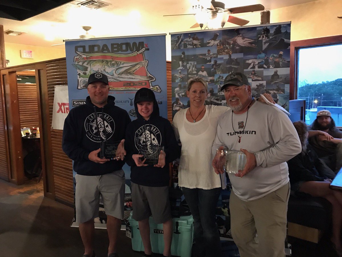 FLKeysfishguide's tweet photo. #cudabowl2020 #juniorangler #winner #fishing #thankyou #floridakeysfishing #cudabowl #lowerkeysfishing Thank you Mason, Brad and Capt. Jason with #boneafidecharters Thank you @cudabowlkeywest 
Grand Champion Junior
Mason Meyer of Blaine, MN and Capt. Jason Gabriel https://t.co/EOLTOOU1RN