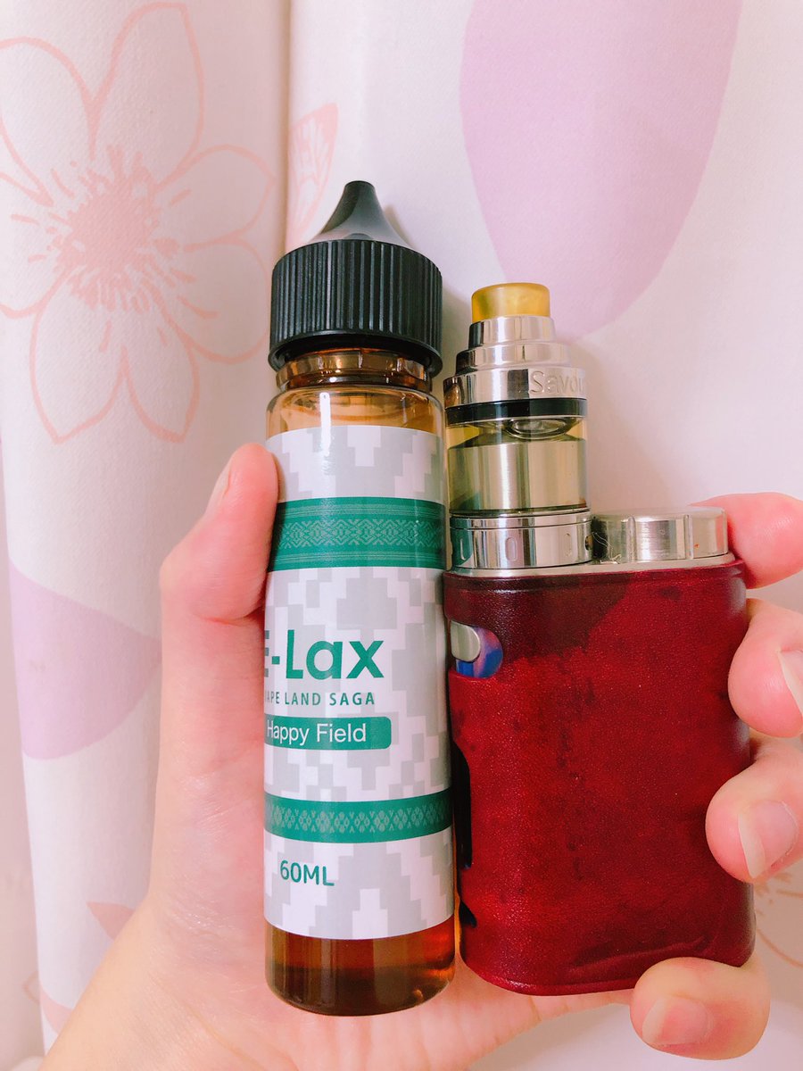 bellstarmoon's tweet image. 今日…あ、日付変わったから昨日！

はんちぇ。
お茶系リキッド好きです🍵

お茶系リキッドでオススメとかあったら教えてくださいっ🥺
#VAPE
#VAPE女子
#ELax 
#星月すず