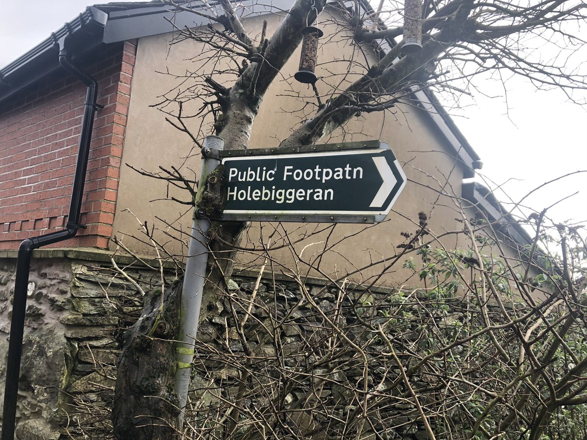 JamesTitcombe's tweet photo. Nice little walk from the house around Pennington with the girls &amp; found a signpost to place called ‘Holebiggeran’ which I’ve never heard of before! #sundayramble https://t.co/VzYr8f59mY