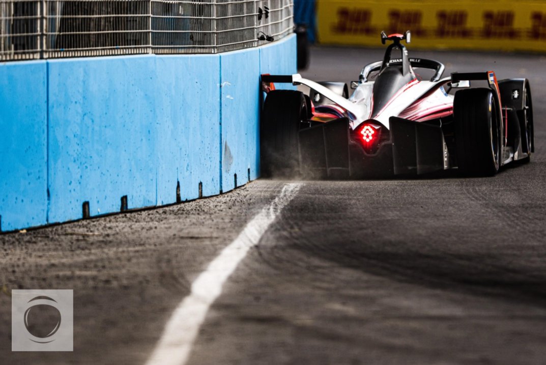 Current_E's tweet photo. #ValentinesDay in two weeks - hope you find someone who kisses and caresses you like Edoardo kisses and caresses his track limits
@edomortara
@VenturiFE
© Shiv Gohil / Spacesuit Media
#ABBFormulaE | #SpacesuitCollections https://t.co/cQBhWoGjLA