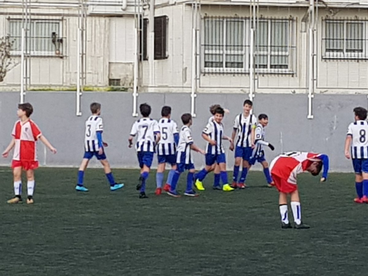 SpCorunesSD's tweet photo. Enhorabuena a nuestro Infantil que gana al Torre. A seguir sumando!!! Bravo!!👏👏💪💪Sp.Coruñés https://t.co/14rbf8EDFA