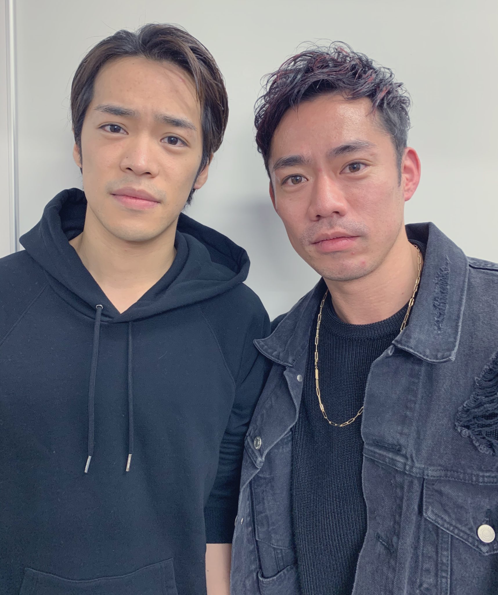 小野賢章 今日も無事に終了しました 観に来てくださった皆様 ありがとうございました そして 昨日 ついに 似てる似てると言われ続けた 高橋大輔さんにお会いできました あっ 似てる と思いました とても素敵な方でした T Co
