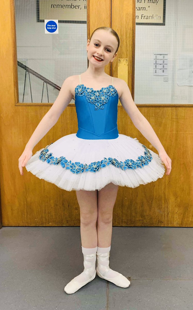 jessicaevenn's tweet image. #NotEveryoneKnowsThisBut yesterday I competed in my first #DanceFestival in 4yrs &amp;amp; I came 1st🥇place in my SONG &amp;amp; DANCE with #PracticallyPerfect from @MaryPoppins &amp;amp; 4th🏅in my ballet🩰! Huge thanks to my teachers.💝

#SundayThoughts #SundayMorning #SundayFunday #SundayMotivation