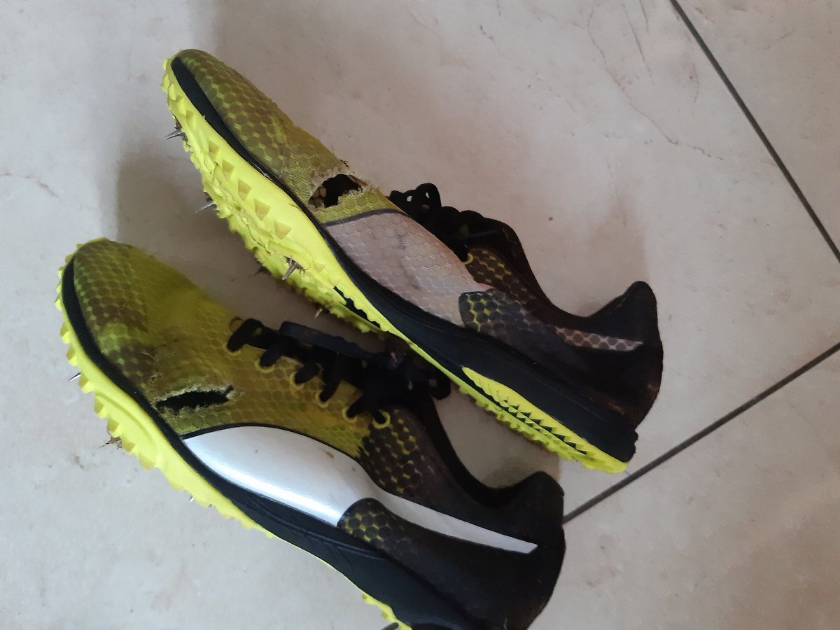 Hi <a href="/PUMA/">PUMA</a> not the quality I expect from a brand such as yourselves after being worn  5 times. Disappointed to say the least !!!