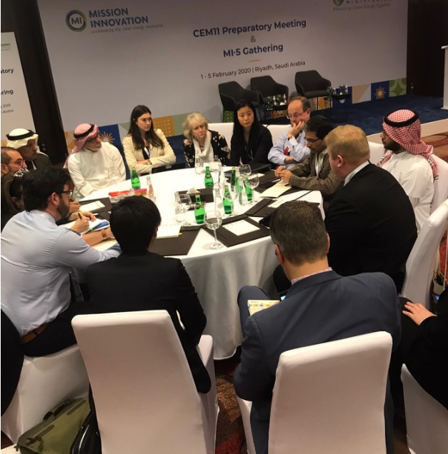 MICleanEnergyRD's tweet photo. Maximising the impact at #MI5: MI members take part in deeper discussions around the Net Zero Solutions Initiative, the next MI Call, and the Champions Program. #cleanenergy https://t.co/JkCW9uhFxU