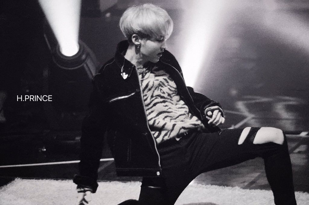 H_PRINCE_KSY's tweet photo. 200202 콘 
#세븐틴 #SEVENTEEN 
#호시 #hoshi #권순영 https://t.co/X6gH8Hsg25