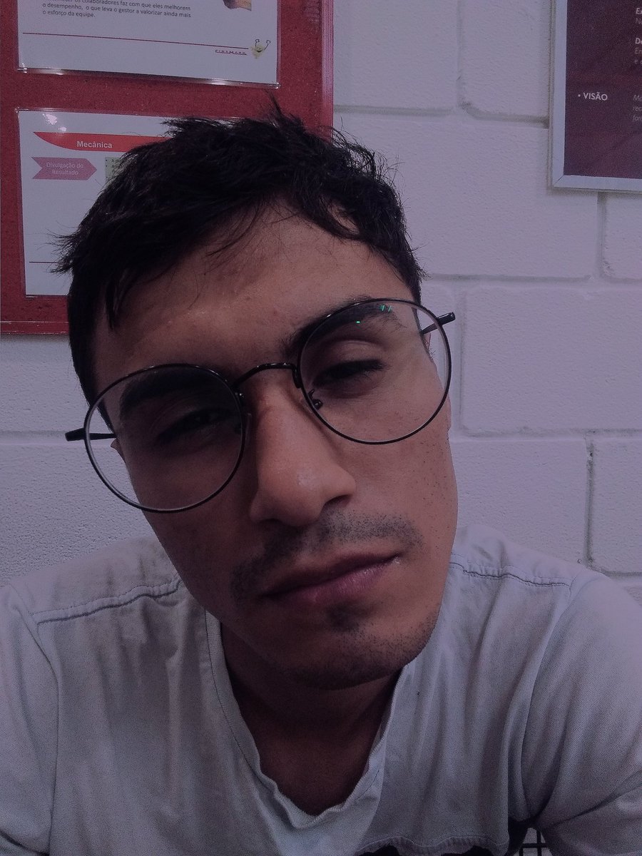 alexlothbrook's tweet photo. será que sou match de alguém? #TinderLGBTQ https://t.co/vJCcGwRao3