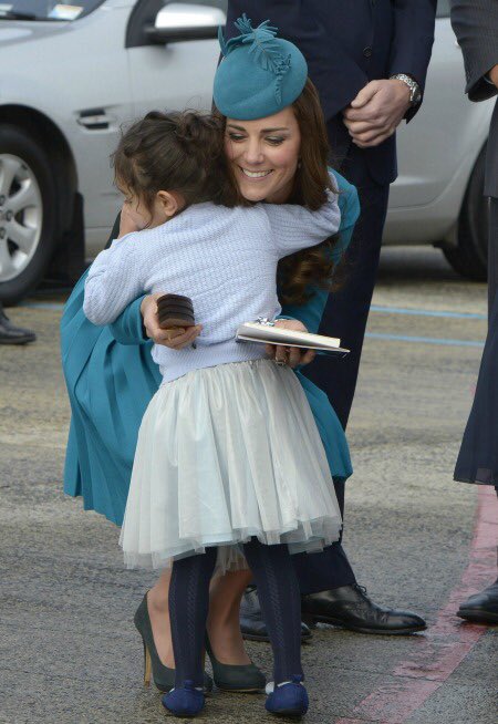 (16/16) the accusation Kate didn’t hug children before Meghan... again I beg to differ