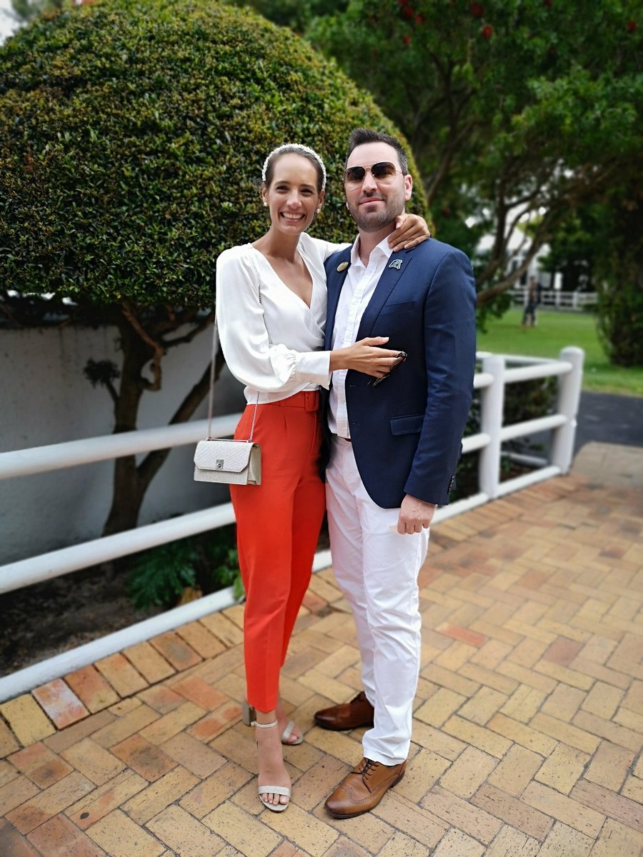 PremierDanielle's tweet photo. My love of my life @VermaakEquine !
Always so proud of what you are achieving ❤️❤️
#SunMet2020 #sunmet #horseracing #festival #capetown #fashion #love #couple https://t.co/IOQLckSw8k
