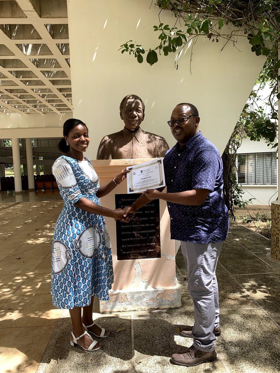 jebhalliday's tweet photo. Great to see the @AO_ASPIRE #OneHealth fabric on certificate day for @BellyMligo @lwsikana @hilde_colman and others. https://t.co/OOvJA2D2mL