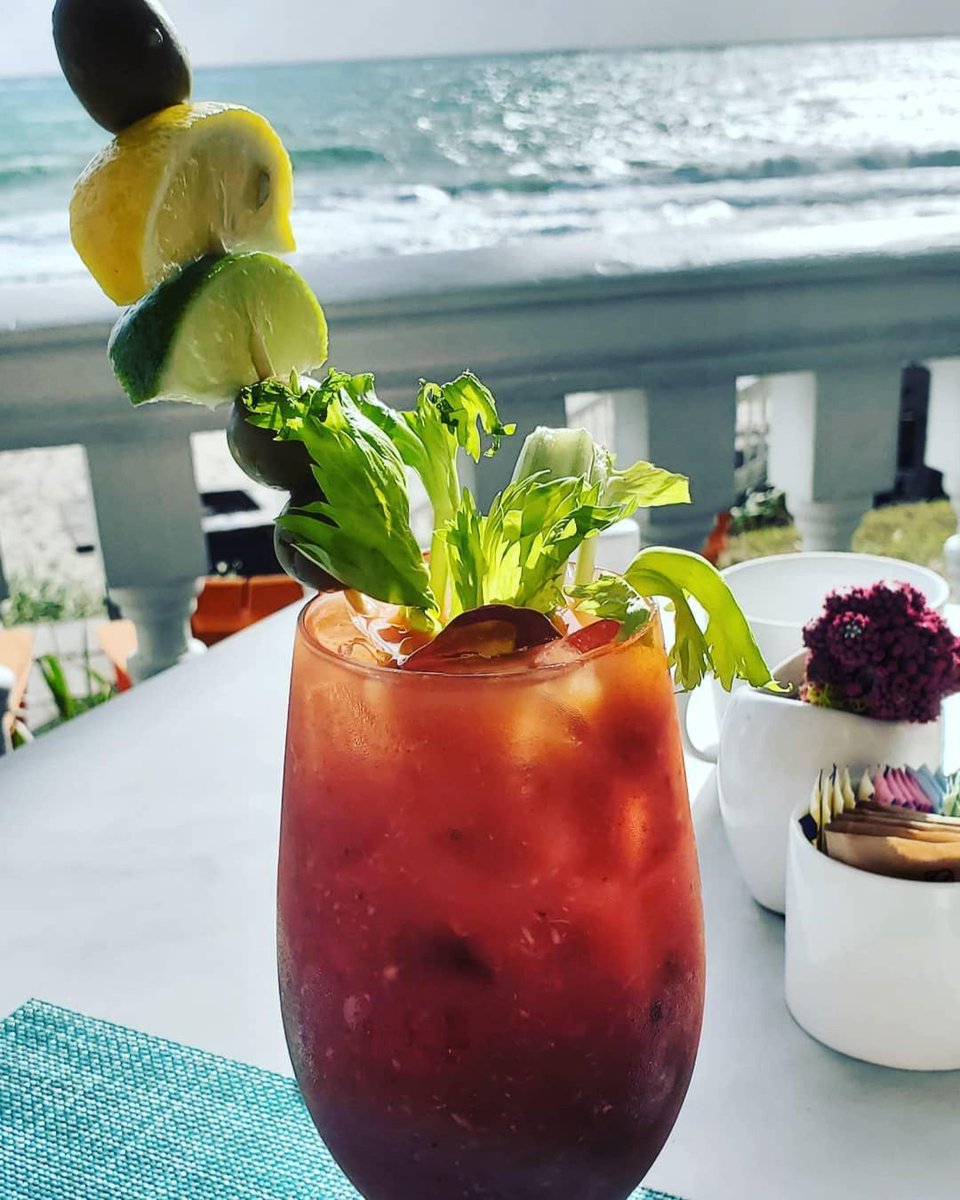 pelican_grand's tweet photo. Now, this is how you do Sunday Funday! 🏈
✅ Sunday Brunch Ocean2000
✅ Bottomless Bloody Marys
✅ Super Bowl Sunday
📷 @karolinaphoebe
#ocean2000 #sundaybrunch #bloodymarys #superbowl #sunday #oceanside #sundayfunday #getaway #ftlauderdale #startliving #noblehousehotels https://t.co/Np4uqzdFiQ