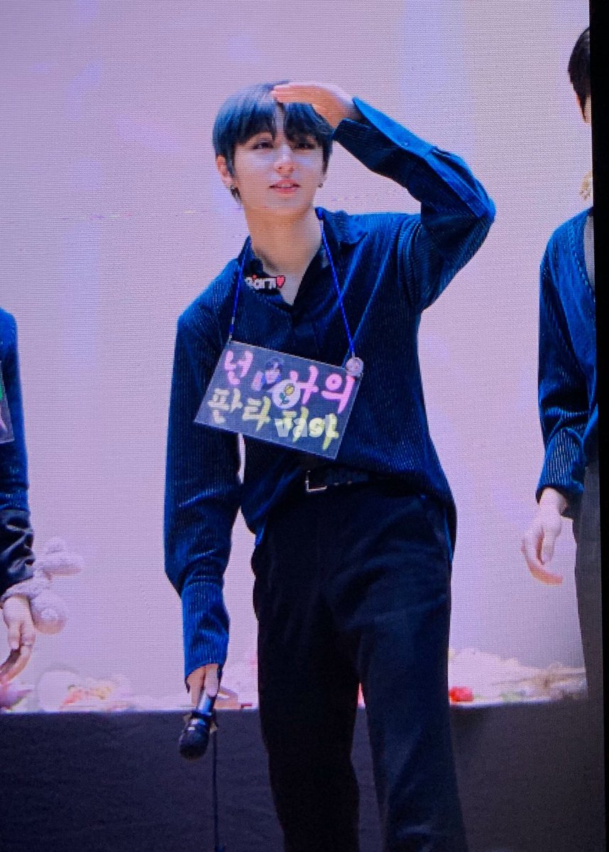 vast0731's tweet photo. 200202 비트로드 팬싸 preview 

골프 치는 성윤이🥰

 #골든차일드 #와이 #최성윤 #성윤 
 #Golden_Child  #Y #SungYoon
 #ソンユン #ワイ https://t.co/sC7Cyi17p4