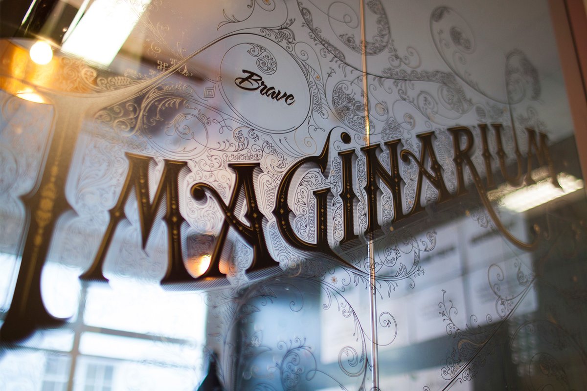 ShowTrialStudio's tweet image. Anton Burmistrov – Imaginarium #fontsunday @designmuseum #windowlettering