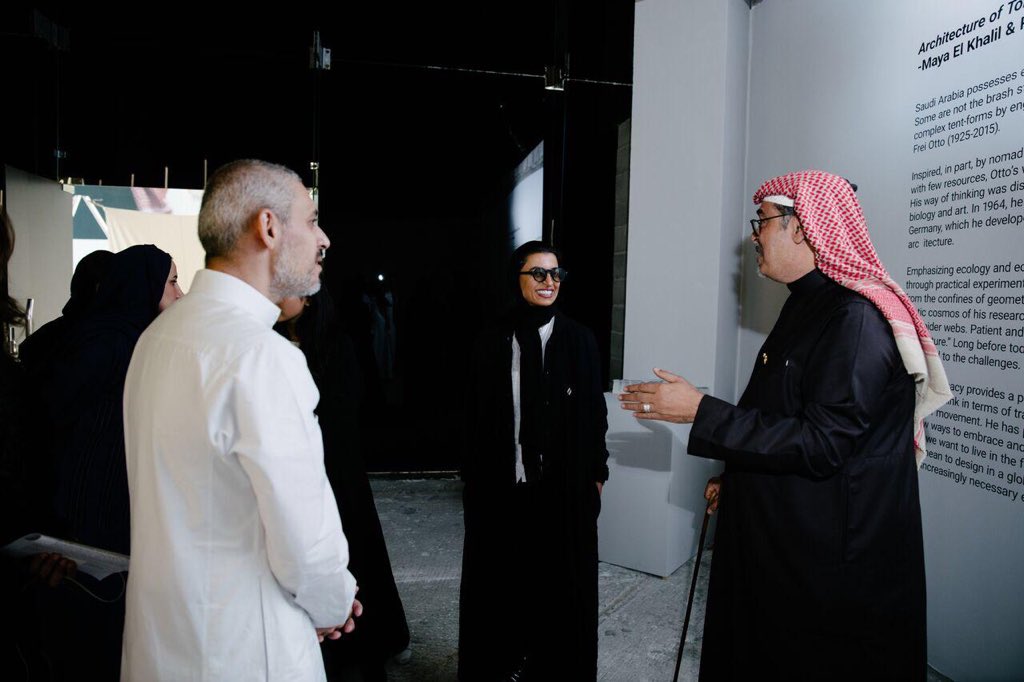 NouraAlKaabi's tweet photo. سعدت بزيارة فن جدة "21،39" تحت عنوان "أيتها الأرض" بتقييم مايا الخليل وبمشاركة 60 فناناً ومعمارياً ومصمماً... نشكر  القائمين على المجلس الفني السعودي بقيادة صاحبة السمو الملكي الأميرة جواهر بنت ماجد. https://t.co/iBg6WsSrcX