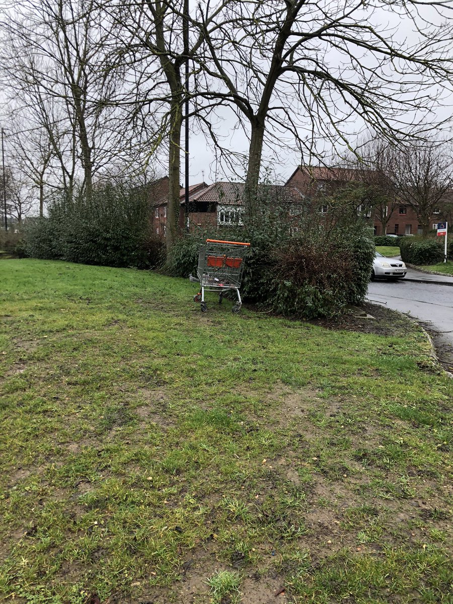 ambgem's tweet photo. @Trolleywise two trollies at the bottom of my street. B&amp;Q trolley in Malvern Road Lambton Washington Tyne &amp; Wear. Asda trolley at the the of Caradoc Close Lambton Washington Tyne &amp; Wear. https://t.co/NdgAeVa1EY