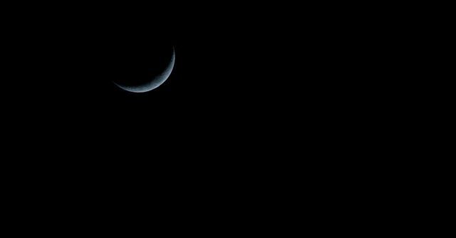 Crescent Moon #lune #moon #astrophotography #astrophoto #astronomie #astronomy #space #ciel #sky #nightphotography #natureshots #thegreatoutdoors #neverstopexploring #sonyalpha #sonya77 #sigma120400 #witns ift.tt/31gk5au