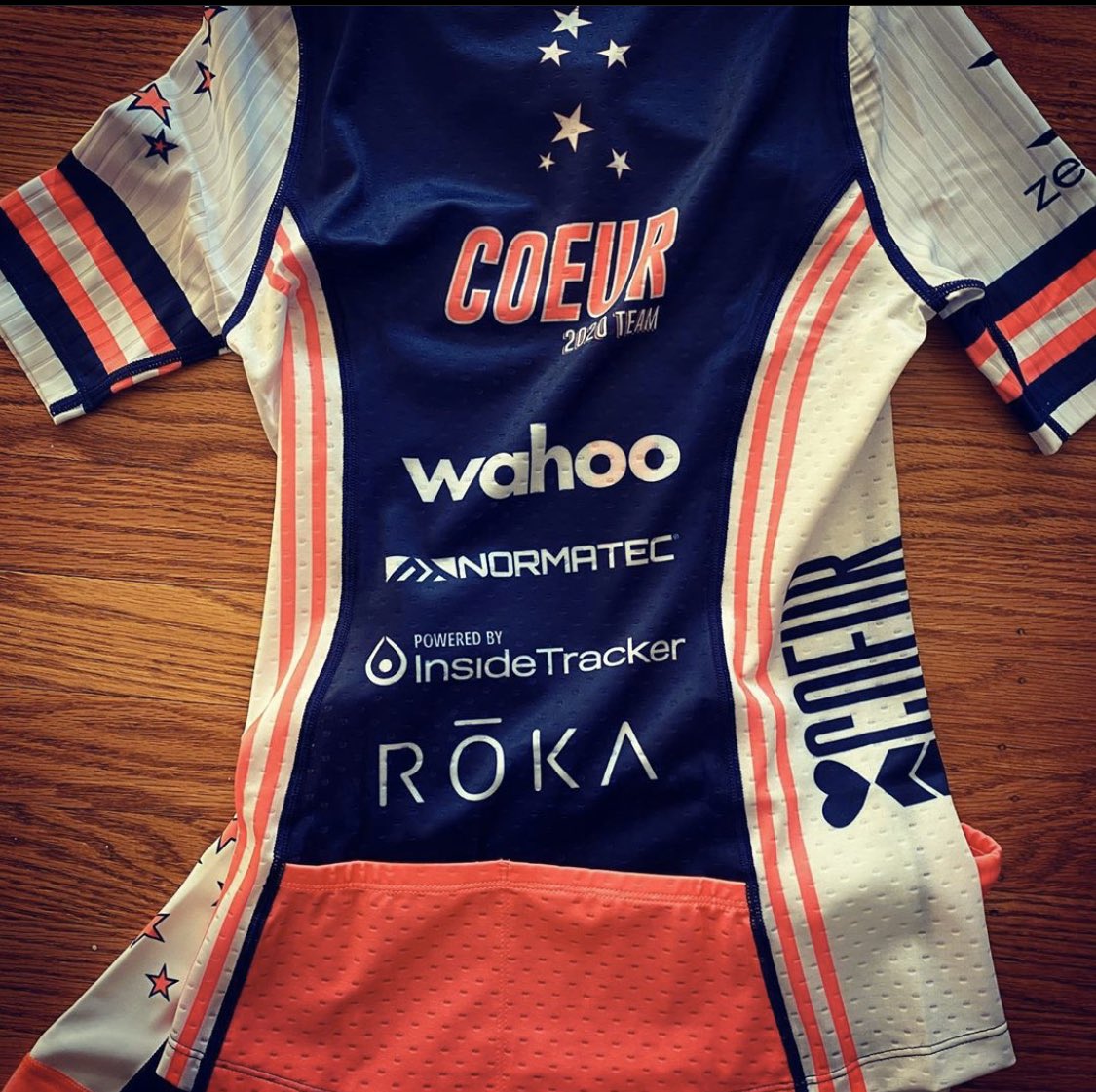 JWLevitt's tweet photo. Wahoo! This makes me so happy to see... @CoeurSports 2020 kit, powered by @InsideTracker!
Big things coming in 2020...
#hardcoeur 🏊🏼♀️🚴🏼♀️🏃🏼♀️ https://t.co/ye95tc7o5M