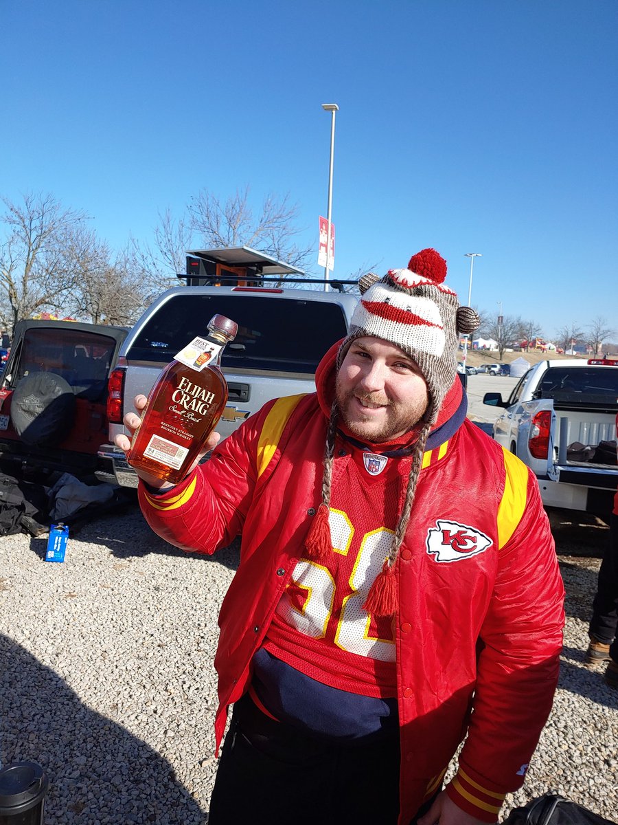 Gate5N's tweet image. We are 11hrs from kickoff getting ready to head to KC from the STL to be with great friends to celebrate what could be one of the greatest days ever GO CHIEFS