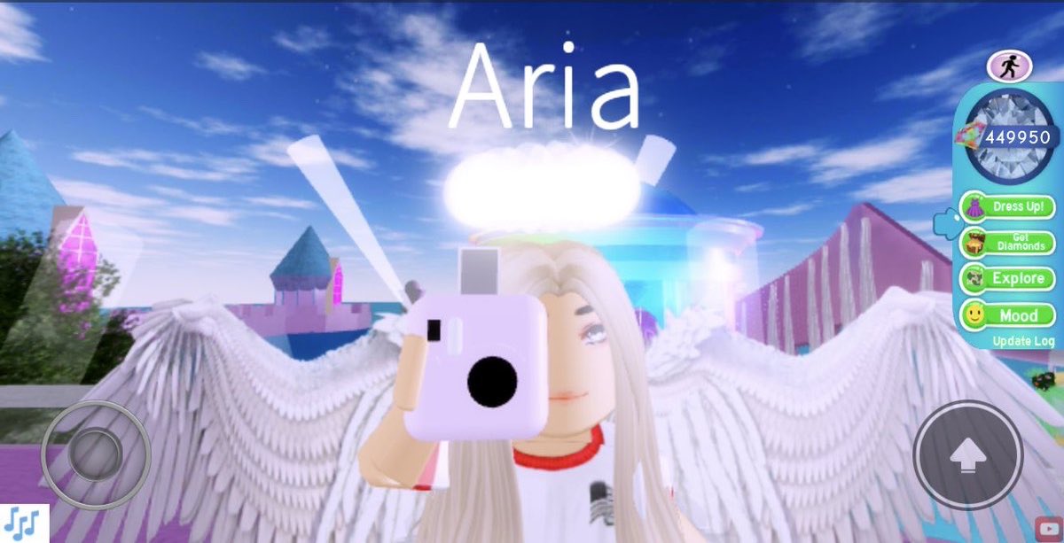 Lisa Grande On Twitter What Is Your Favorite Wheel Item Mine Is The Polaroid Camera I Hope I Will Get It One Day 3 Royalehigh - polaroid roblox