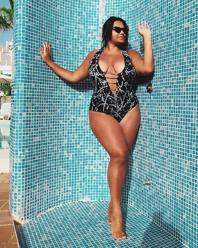 Bloggerplussize's tweet photo. Water and babe @kleadapi⠀
#plussizes #plussizeBeautiful #plusfashion #plussizemodel #Curvydivachic #Curvyisnotacrime #Curvyisnewsexy #Curvyissexy #curvygirl #bodyconfident #honoryourbody #plussizefashion #plussizemodel #curvygirl #curvyfashion #PlussizeBlogger #plussizefashi… https://t.co/2w75XbwDhV