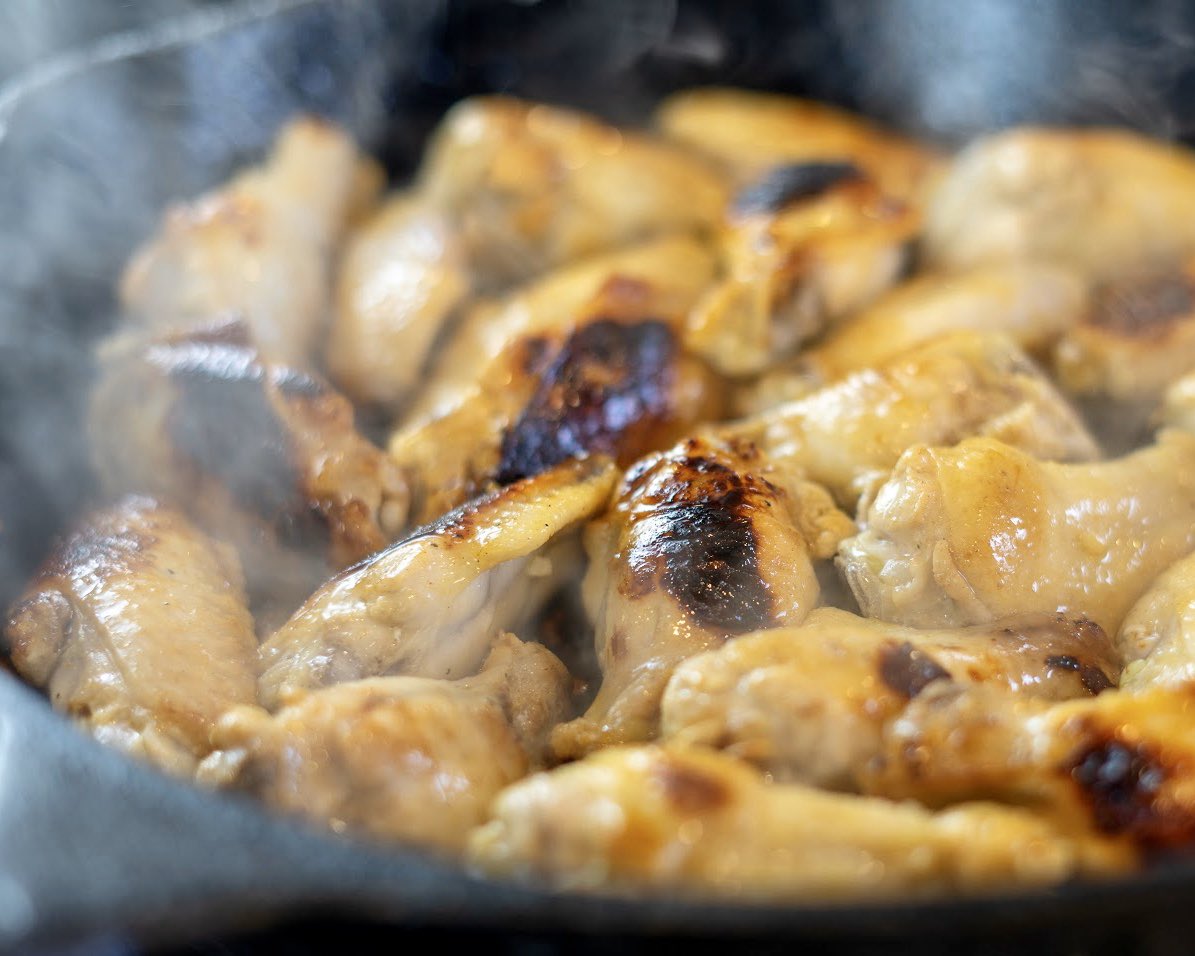 Easy and delicious wings glaze for the big game today. Equal parts honey + our ginger lime <a href="/elementshrub/">Element [Shrub]</a> +/- red pepper flakes. Photo / Recipe: <a href="/SpartanOil/">Spartan Oil</a> #drinkmoreshrub #SuperBowl