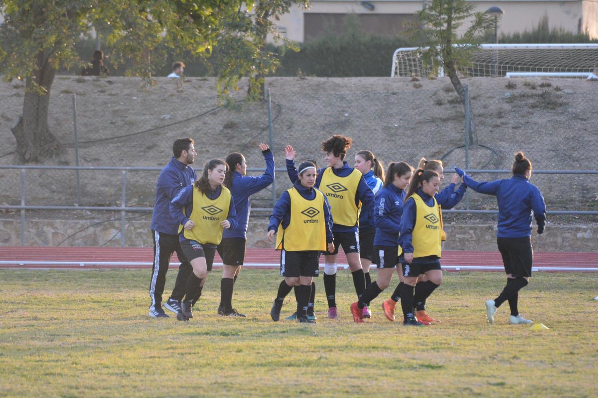 ¡ Match day ! Nuestras guerreras comienzan la segunda vuelta con ganas de hacer las cosas bien. Se enfrentan al <a href="/EFDolorense/">CD Dolorense</a> a las 18.00 en el Pitin ! #VAMOSGUERRERAS #123MARME ⚔️ ⚽️👠💙