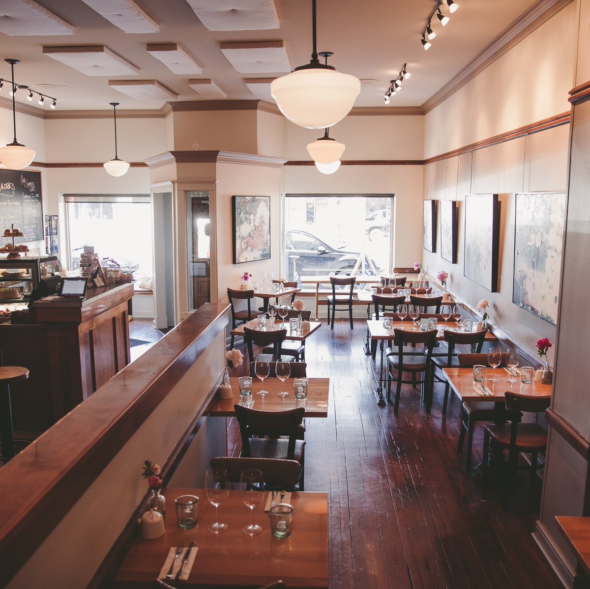 A quick reminder that we are CLOSED
Sunday, Feb 2 - Tuesday, Feb 4 
for a quick winter staff TLC. 
We reopen on Wednesday, Feb 5 with regular hours. #caloriesfamily