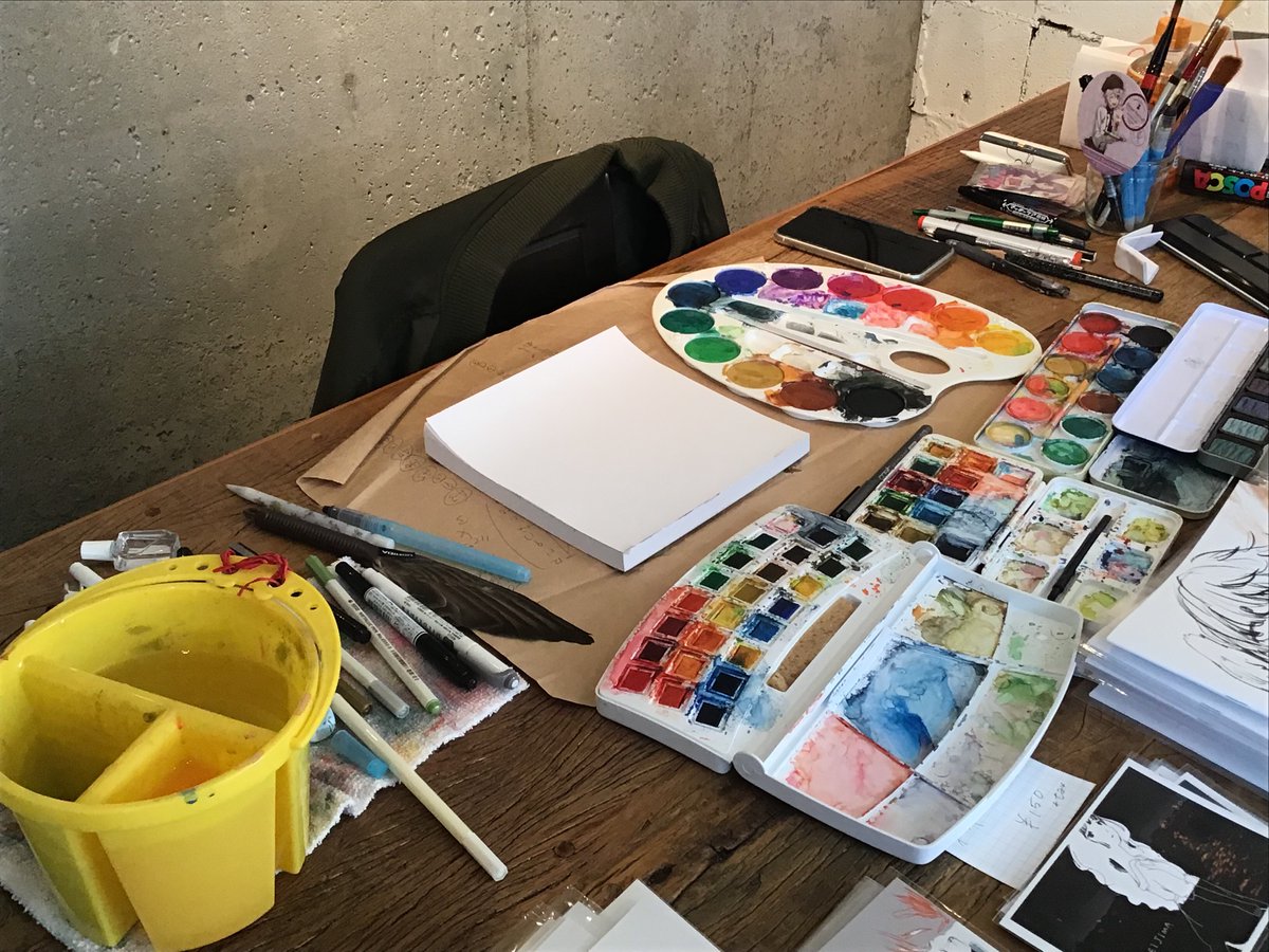 本日、#ゆの展 に行ってきました。凄かったです。WUGのあの絵やあの絵も見られて感涙?
ライブドローイング、「え!? そこでそんな大胆な筆使いを……!?」と食い入るように見てしまい、感動のあまり完成絵を即購入させていただきました。
優しくご対応頂き感謝しかなく……ありがとうございました? 