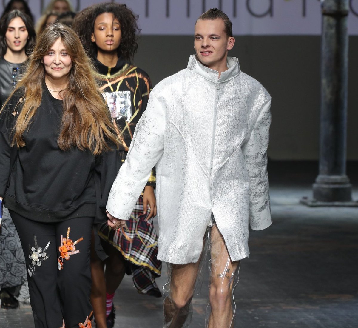 look_year's tweet photo. ALTAROMA • THE LOOK OF THE YEAR • FASHION TV - “FASHION and MODELS”
Paola Emilia Monachesi
#thelookoftheyear #altaroma #fashiontv #paolaemiliamonachesi https://t.co/Ugz1Xkb15X