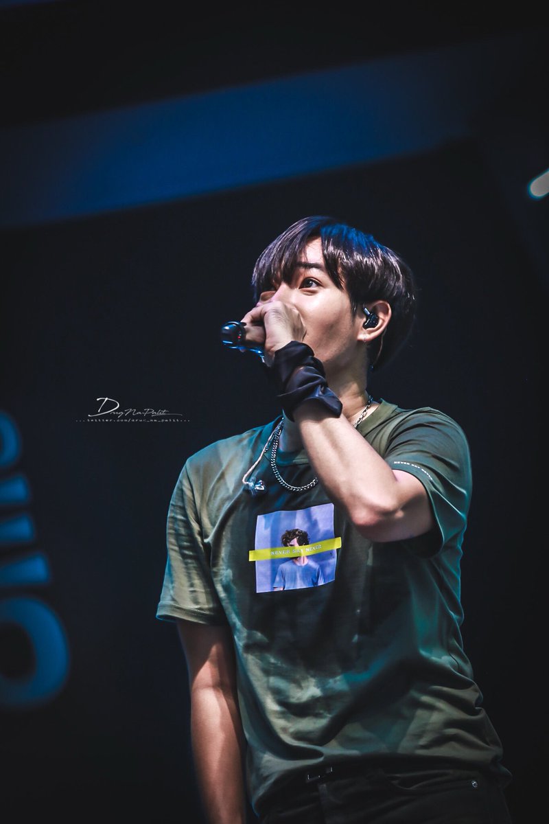 drug_na_palit's tweet photo. To #AlwaysPL from #PeckPalitchoke งานฟิลลิ่ง งานสายตา ขออีกเซ็ท 😭😭😭
#AISeSportsxPeck
#TGE2020
#เป๊กผลิตโชค
#palitgallery
#DrugPixx https://t.co/CAA9FZvqaa