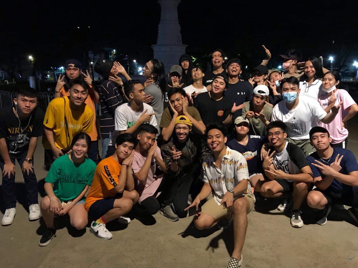 thekmprojectph's tweet photo. Saucy Saturday Shenanigans 👅👌🏼
Thank you to The KM Project Creatives, @J3DelosReyes, @Jaylocruz, and @jyrohsumajit, for making everyone’s saturday night saucy and sick! You guys were 🔥🔥🔥
#WhatFeelsGood
#CommunityTraining
#OnlyAtTheKMProject
#thekmproject https://t.co/XhV3EInOeg