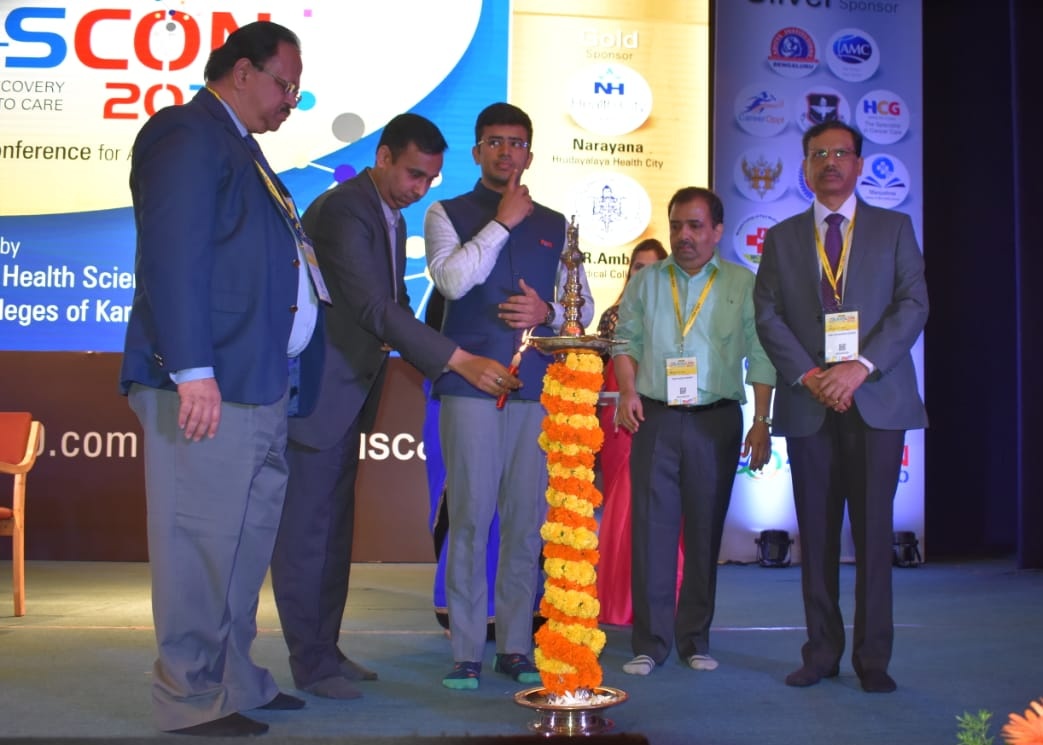 AHSConOfficial's tweet photo. AHSCON 2020 Inaugurated by @Tejasvi_Surya (MP, Bengaluru South)  , Dr. S Sacchidanand (VC RGUHS) and Mr. Shivanand Kapashe (Registrar  RGUHS). @ranjalrajesh (Chairman, Organizing Committee AHSCON) #AHSCon2020 https://t.co/HhyBVyG0Es