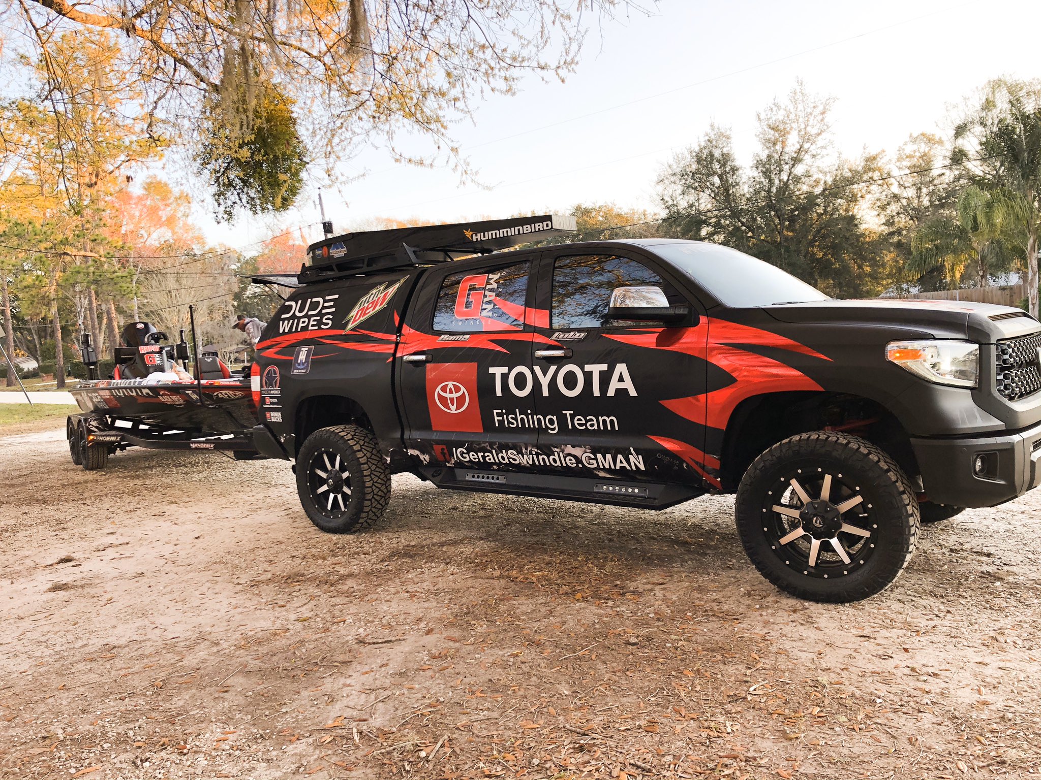 Gerald Swindle on X: Lulu drove me all the way to the first Bass Elite. I  guess it's safe to say she loves the new Tundra. #basselite #luluapproved  @Lululishus @TeamToyota  /