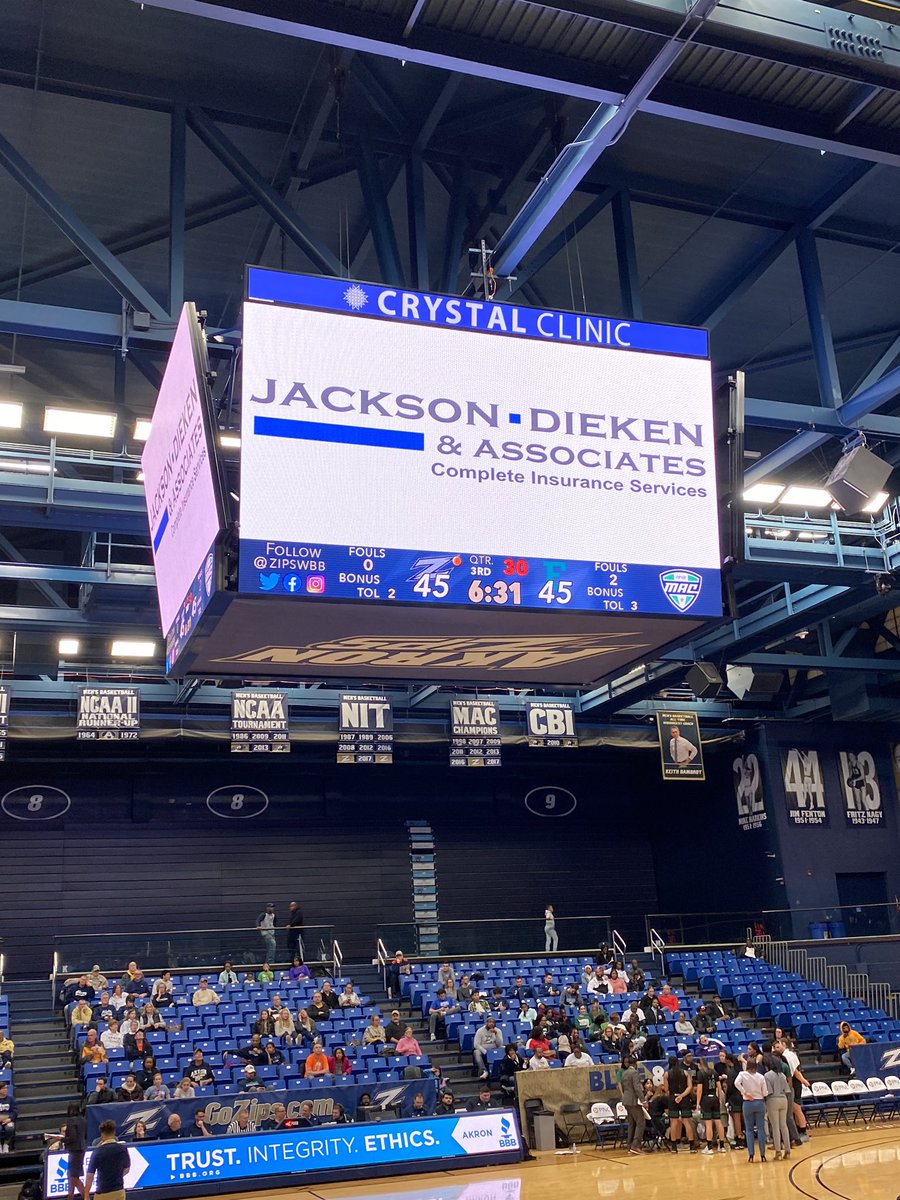 JacksonDieken's tweet photo. Thanks for a great day @ZipsWBB! Congrats on the big win! 🦘🏀  RT @DrewJackson40: @JacksonDieken friends and family were in full force yesterday for that Zips win! https://t.co/sNlgnN7GKs