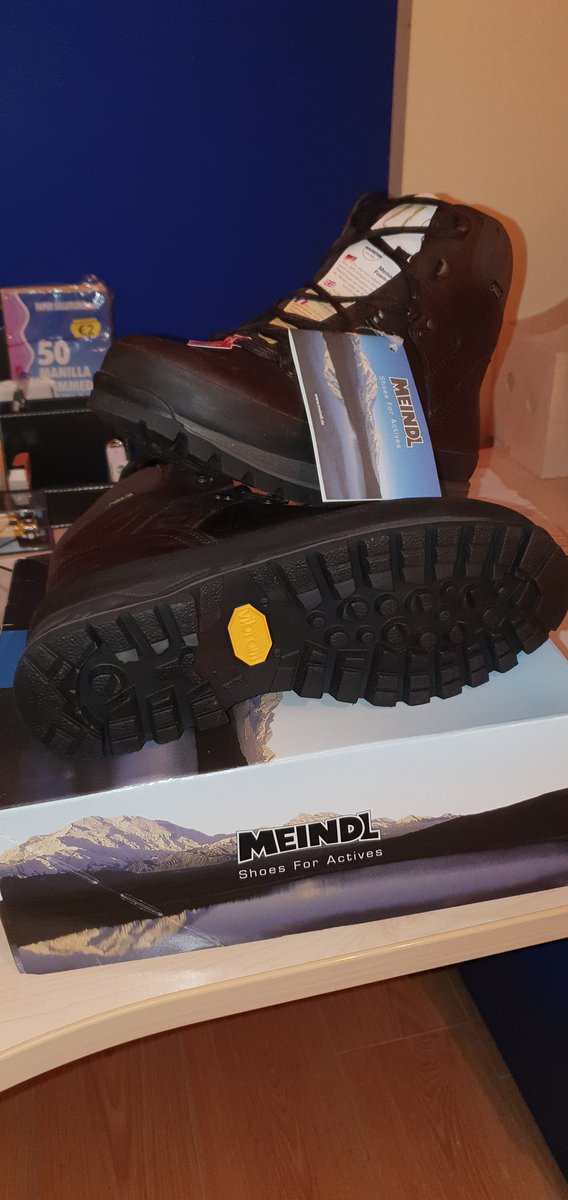 LouthAdventures's tweet photo. So stoked that my new #meindl today. Time to hit the hills to break them in. Cant fault these boots (not sponsored) #adventure #trekking #goretex @GORETEXeu #irishhills #mountails https://t.co/cXZYLjte5P