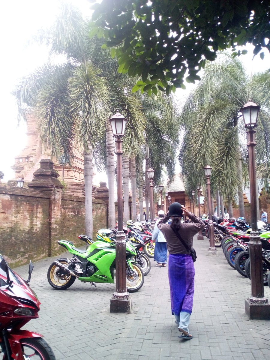 Amma Apri tweet media