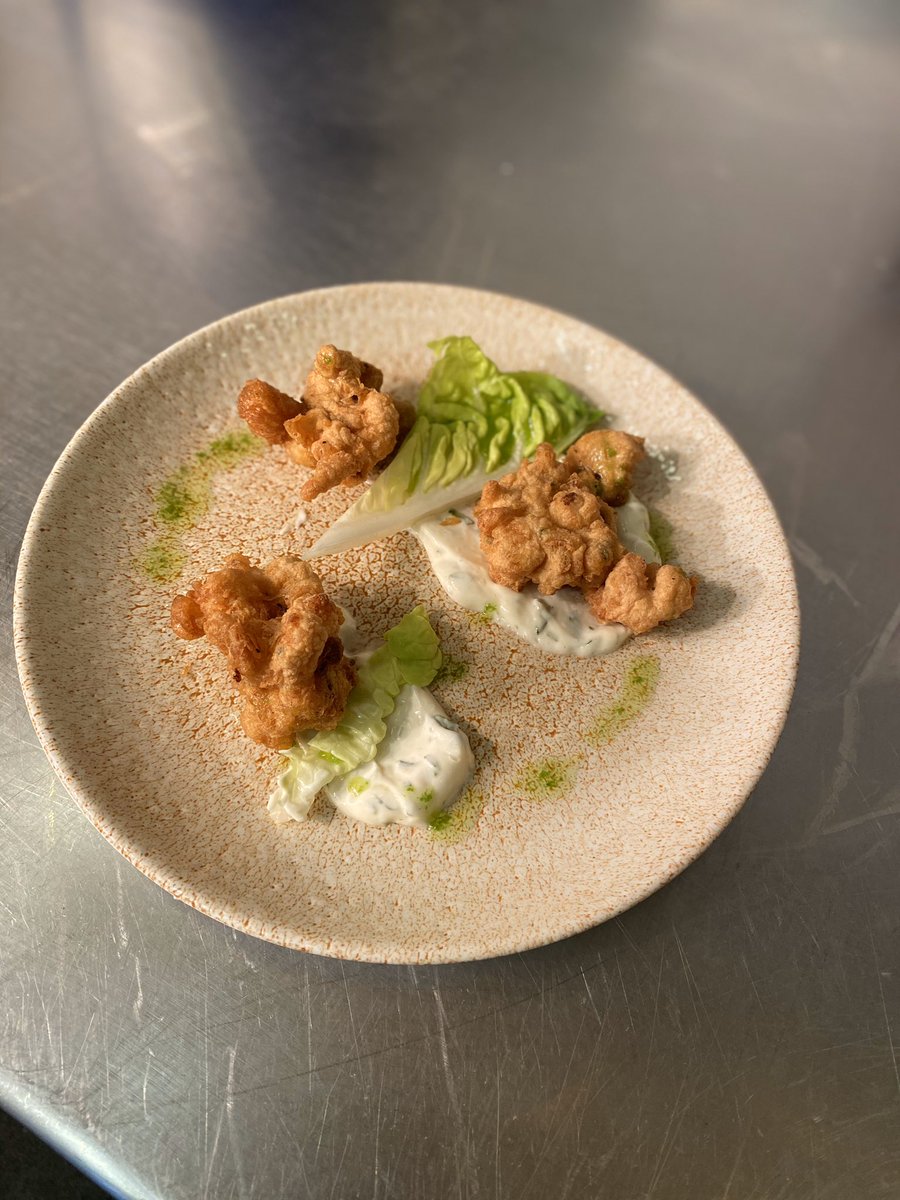 pilotpenarth's tweet photo. Some of our delicious starters this Sunday at The Pilot!
Book for next week to avoid disappointment!! #chilliprawnfritters #creamedgoatscheese #heritagebeetroot #penarth #penarthfood #sundaylunch https://t.co/WU5BxdJn6W