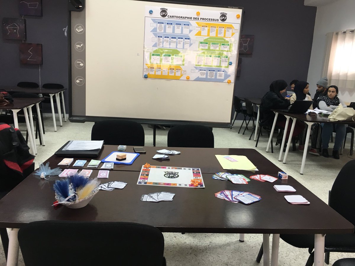 FethallahWidad's tweet photo. Retour en image sur le Workshop Serious Game RSE 7.0 

Comme toujours très  ravie et heureuse d’être parmi le jury d’évaluation . 

Je souhaite aux futurs ingénieurs G3EI3 une bonne continuation. 
Keep going et doing 👍🌿💪 Bravo 👏🏻

  #CSR7.0 #innovation @lotfi_chraibi https://t.co/GwIf0WXaM3